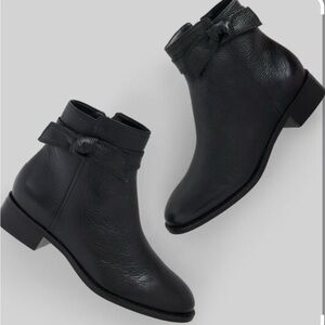 Talbots Tish Bow Black Pebble leather Ankle Boots Sleek Design